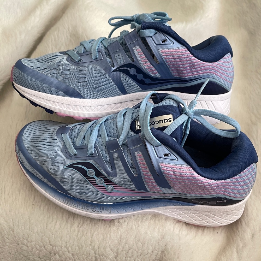 Saucony Ever Run athletic shoes